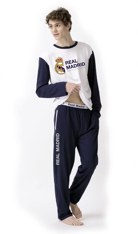 Zapatillas, chanclas, toallas y pijamas del Real Madrid